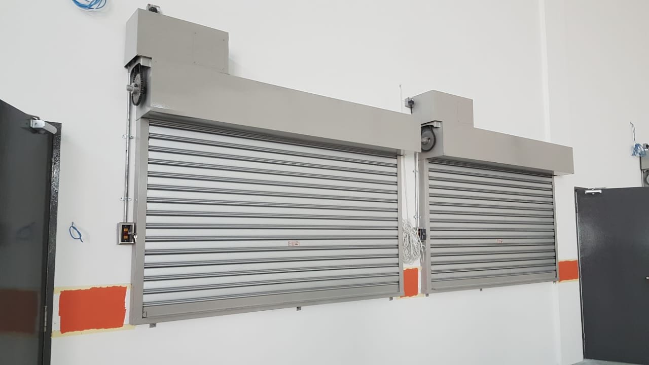Pintu roller shutter Roller Shutter Gril oleh Encik Roller Shutter — pemasangan, baiki & servis